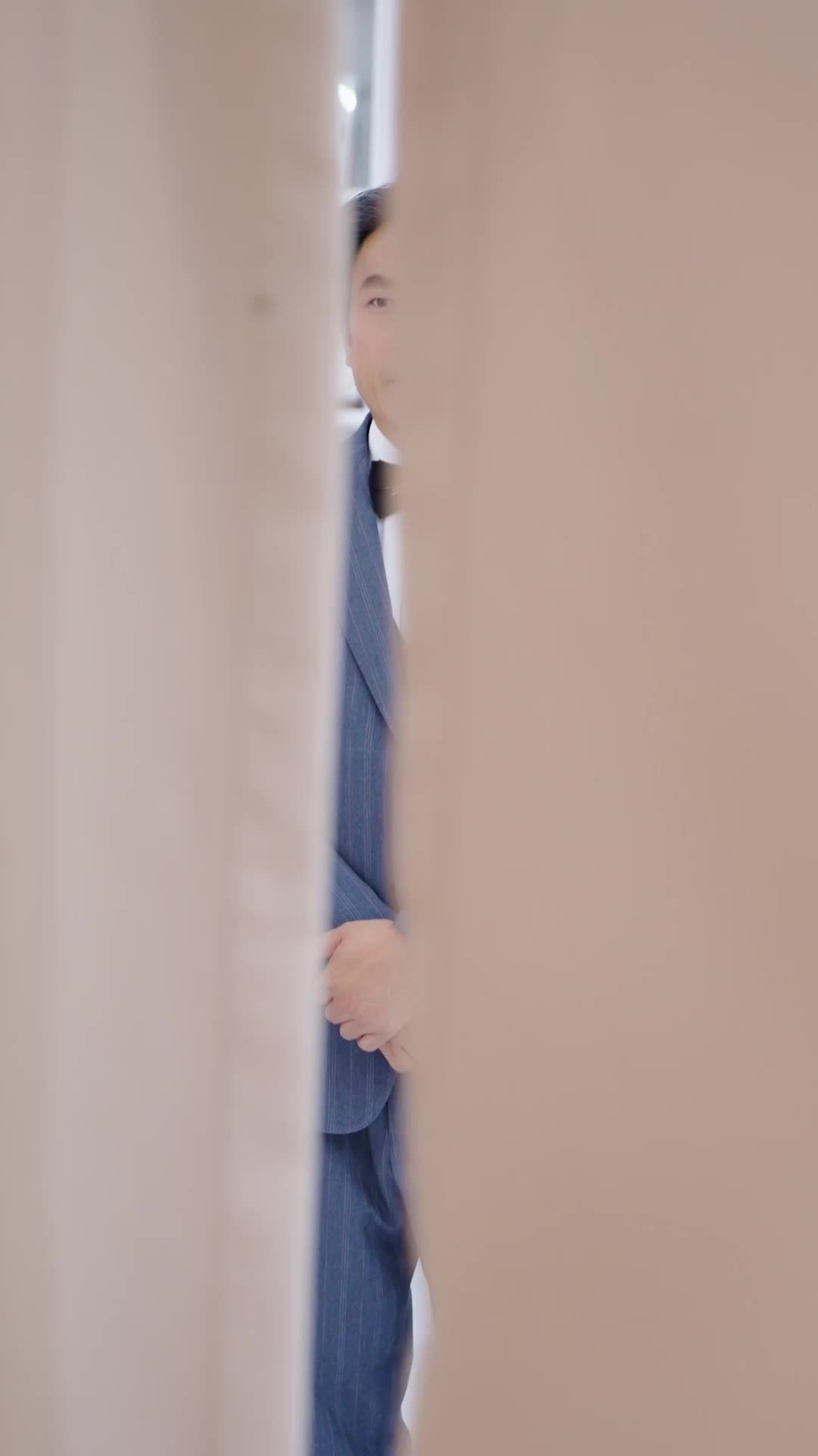 الحلقة 41 - تزوجت أغنى رجل وعمري خمسين